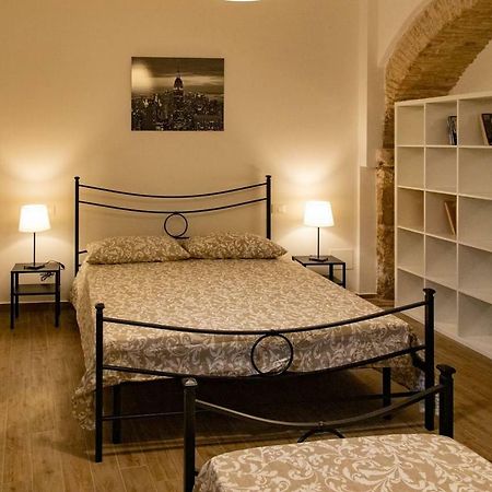 Casa Concerie Quattro Lejlighed Sulmona Eksteriør billede